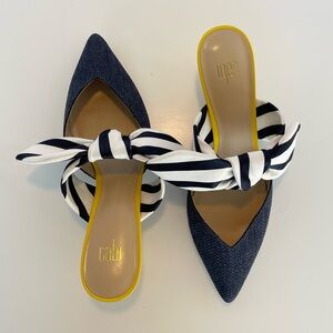 NWOT CAbi Bow Kitten Heels Size 6.5